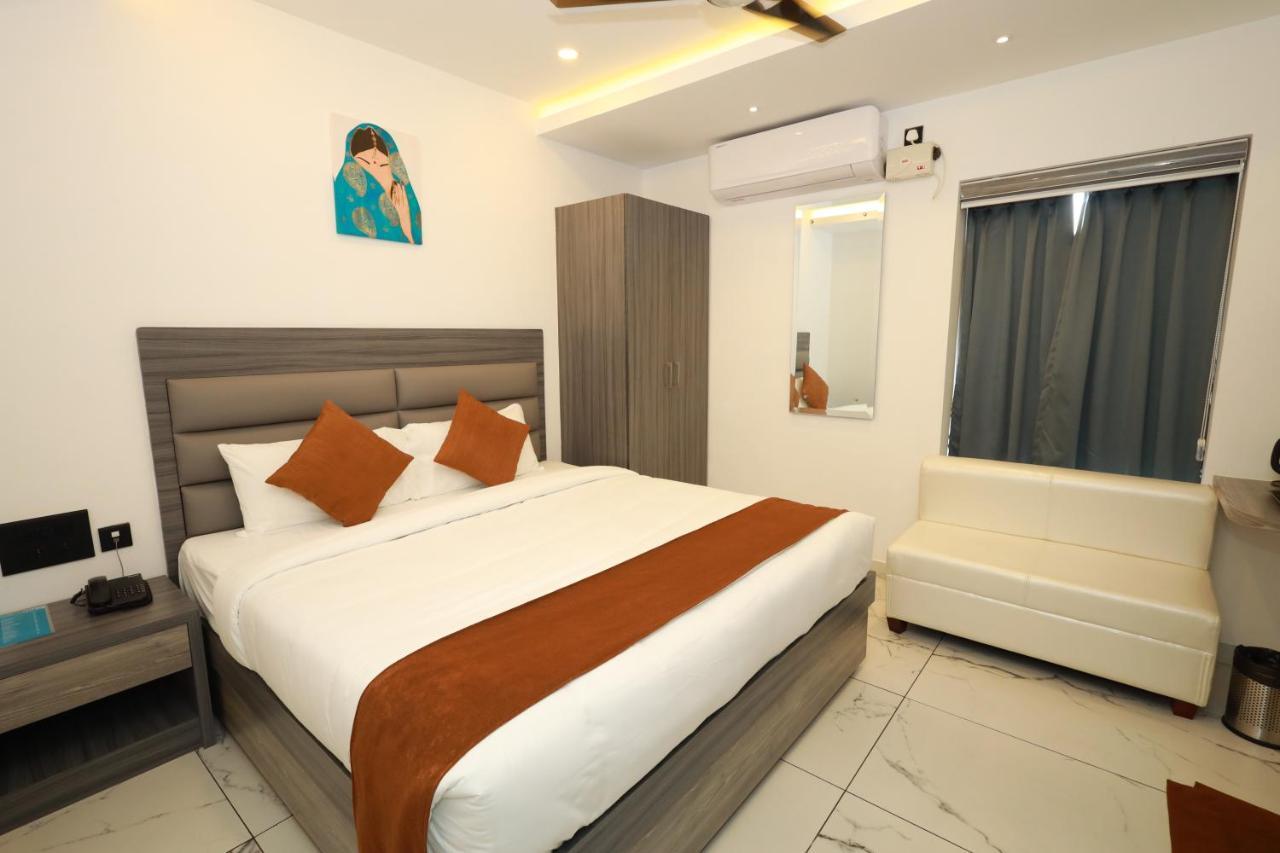 Goodland Elegance Hotel Thiruvananthapuram Ngoại thất bức ảnh